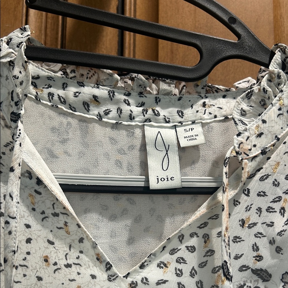 Joie Floral Print Blouse - White and Gray - Picture 2 of 7